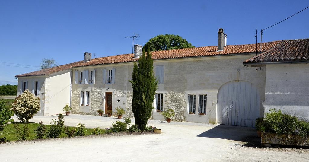 Le Vieux Noyer Bed and Breakfast Saint-Maurice-de-Tavernole Exteriör bild