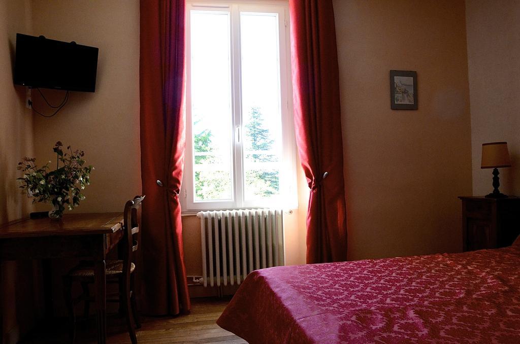 Le Vieux Noyer Bed and Breakfast Saint-Maurice-de-Tavernole Rum bild